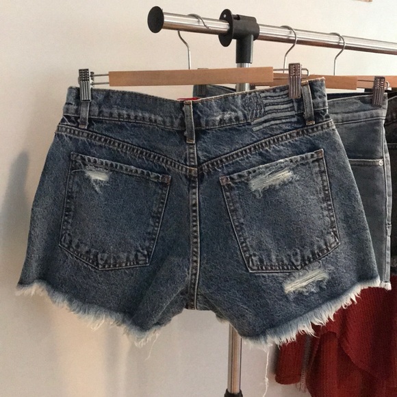 BRAND NEW REVICE JEAN SHORTS!!!! - Picture 2 of 6